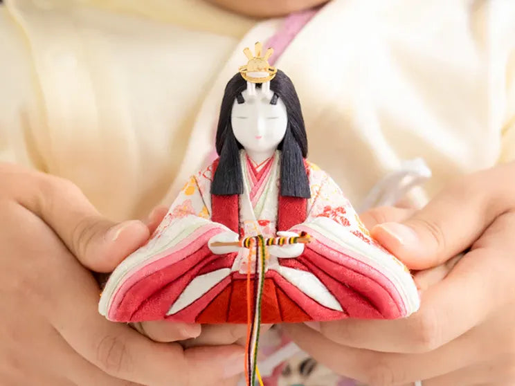 真多呂人形 | 280年の伝統を受け継ぐ木目込み雛人形・五月人形